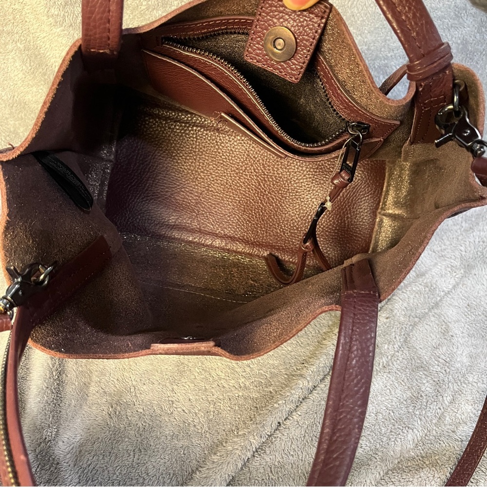 BOTKIER LEATHER SOHO EXPOSED ZIP TRIM TOTE SHOULDER BAG Wine With Crossbody - Picture 10 of 10